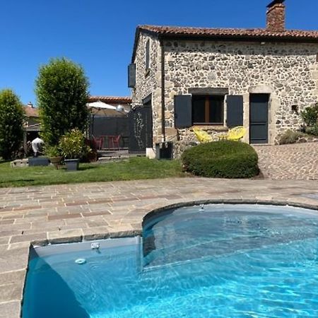 Domaine Des Pierres D Auvergne Flat Zewnętrze zdjęcie